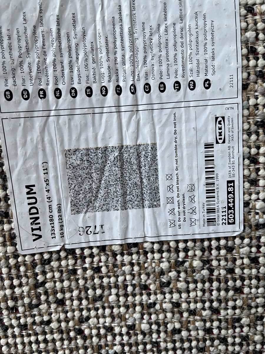 Ikea Tappeti: VINDUM Teppich 133x180cm grau-weiss – Usato da Bergdietikon venduto da Annemarie1990 1