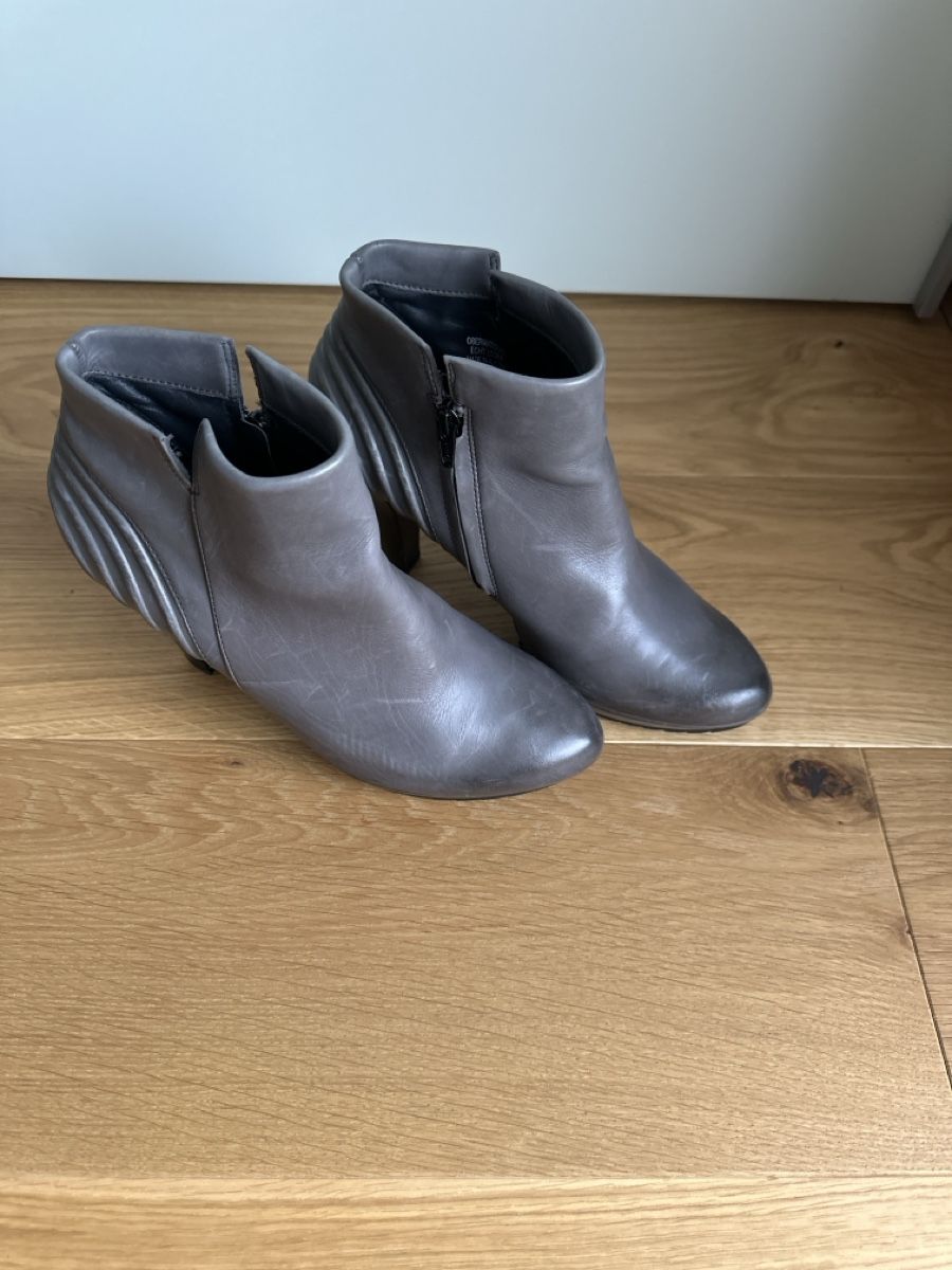 Paul Green Scarpe da donna: Paul Green Echtleder Stiefeletten Grau Gr. 39 – Usato da Chur venduto da Renibe