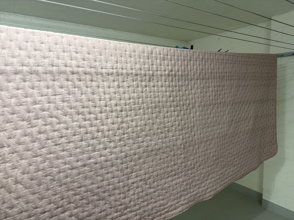 Coperte: Wunderschöner Bettüberwurf/Plaid/Quilt – Usato da Sirnach venduto da sirni 1