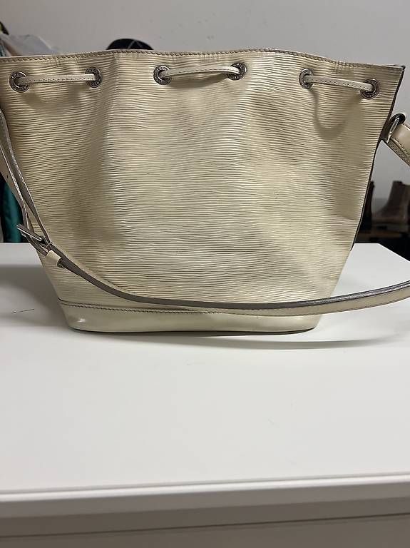 Louis Vuitton Borse da donna: Louis Vuitton Epi Noe Elfenbein – Usato da Oetwil am See venduto da leu_w8pb 1