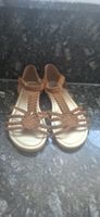 Wunderschöne neue Sandalen Gr. 37