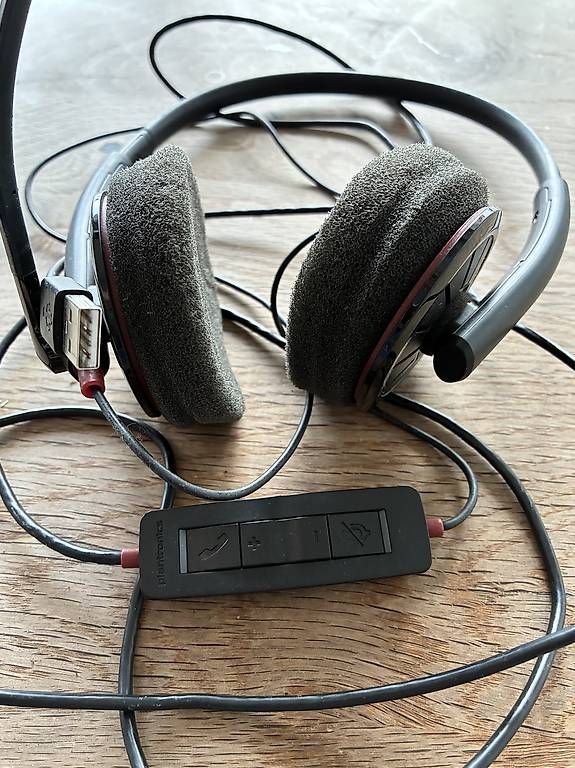 Casques audio: Kopfhörer zu PC – D'occasion à Zürich par uts_789v 1