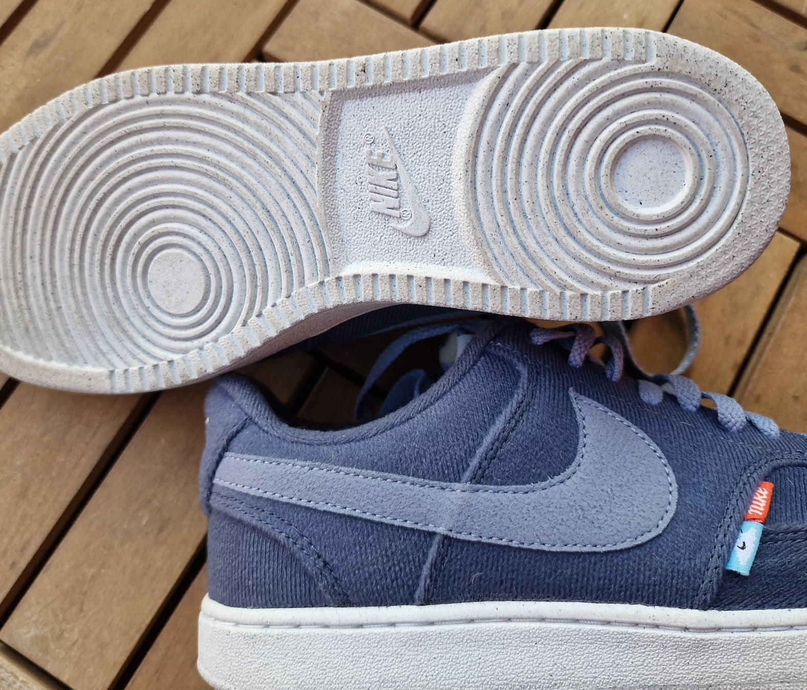 Nike Herrenschuhe: Nike Stoff-Schuhe Größe 42 – Neu (gemäss Beschreibung) aus Zürich von Pero6 6