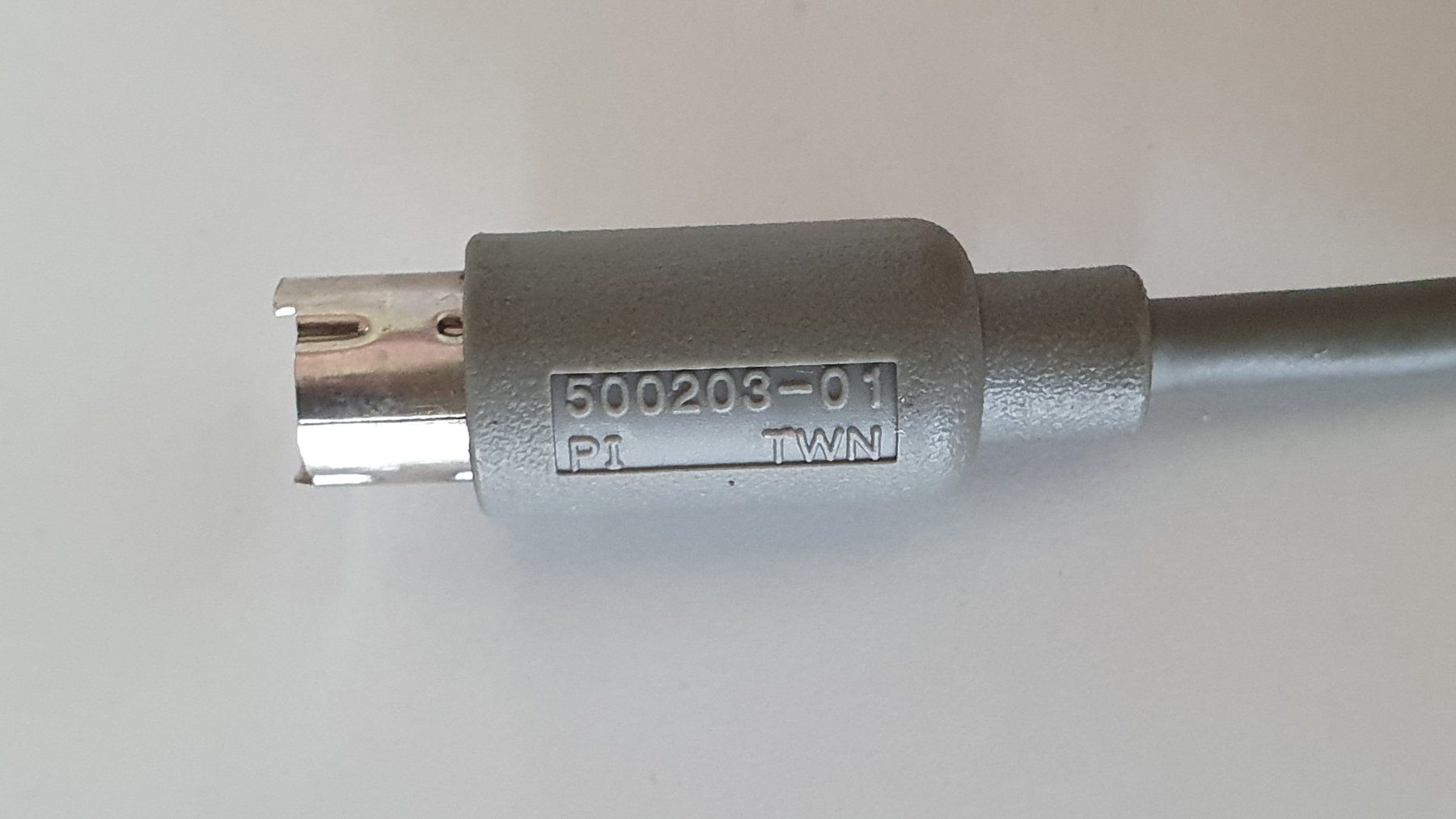Laufwerke & Adapter: PS/2 auf Seriell Adapter 500203-01 – Gebraucht aus Giswil von online-Brockenhaus 4