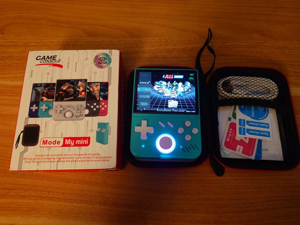 MyMini Retro Handheld mit 64GB MicroSD und Case (Neu (gemäss ...
