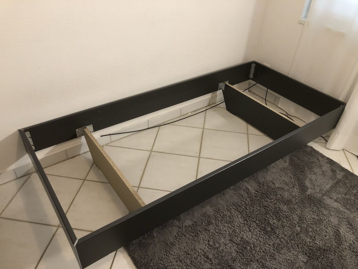 Betten: Bettgestell 90x200cm + 7-Zonen Lattenrost – Gebraucht aus Chur von ropa68 1