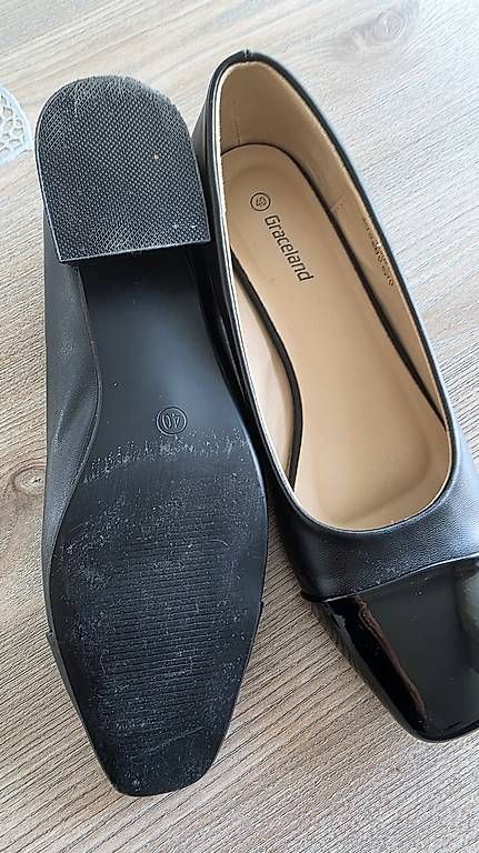 Scarpe da donna: Schuhe – Usato da Wallisellen venduto da alj_cr5c 1