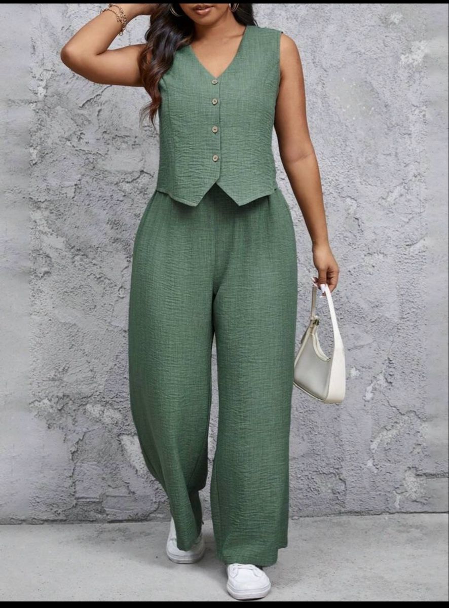 Completi & Tailleur: ensemble shein  – Nuovo (secondo la descrizione) da Sion venduto da tatiana.1508
