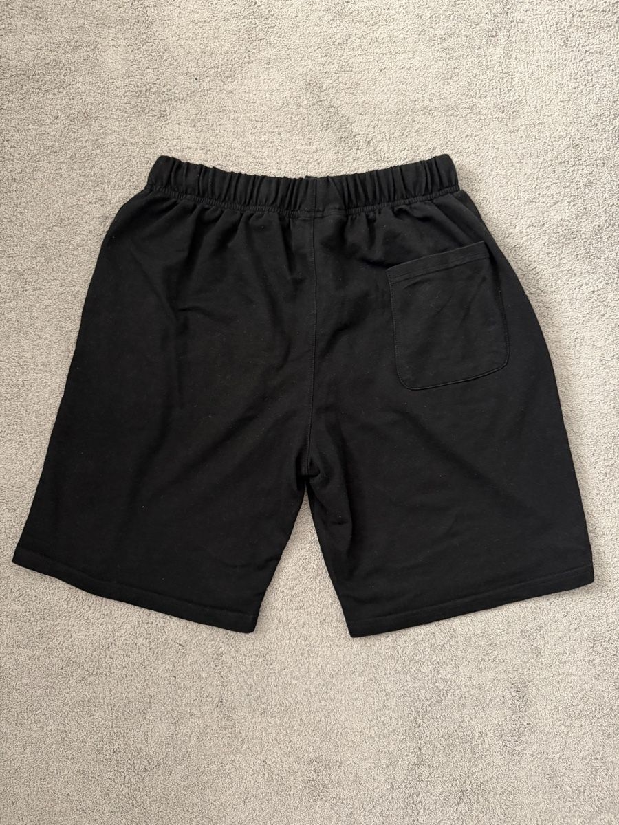 Fear of God Pantaloni: Essentials FOG Shorts – Usato da Zürich venduto da pab_7gfs 2