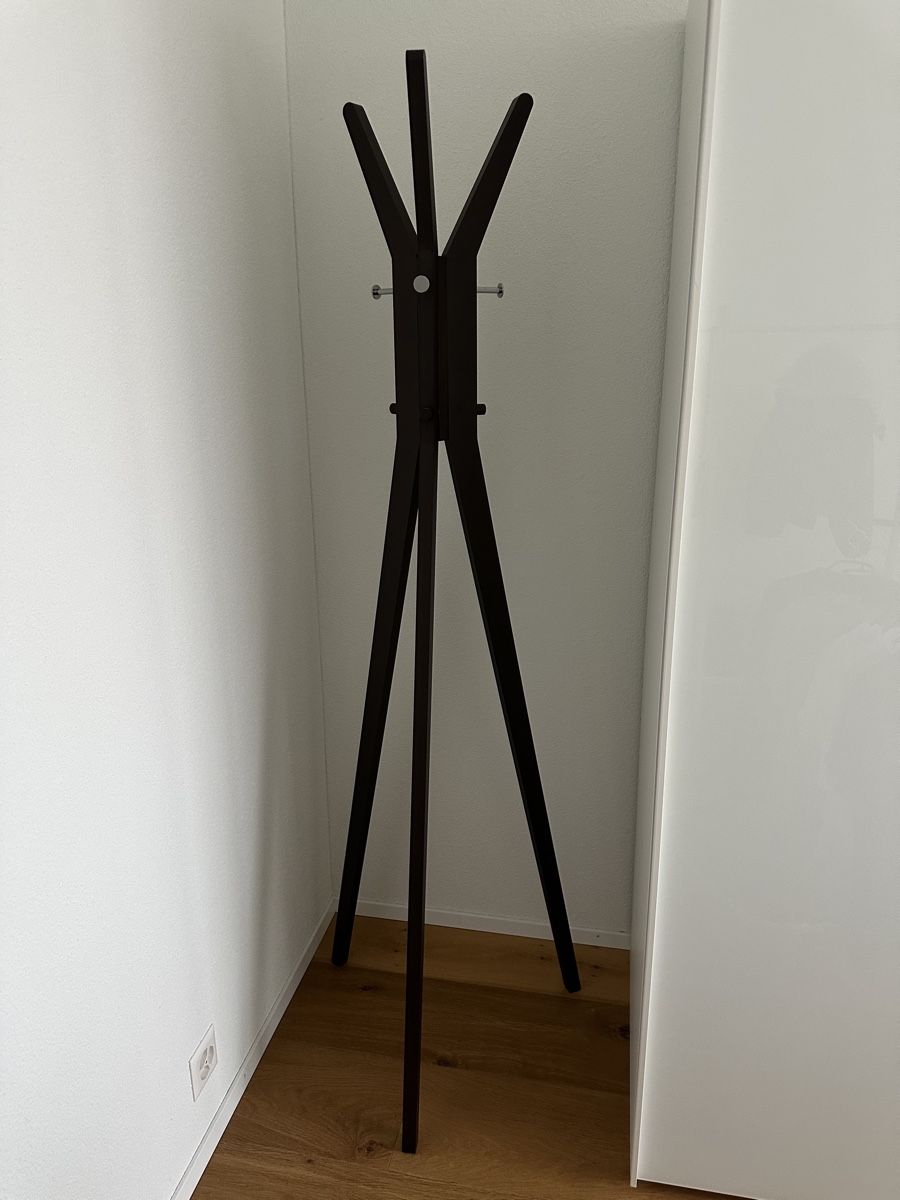Pfister Guardaroba: Designer Kleiderstaender aus Holz, Dunkelbraun – Nuovo (secondo la descrizione) da Buchs AG venduto da trinacria05