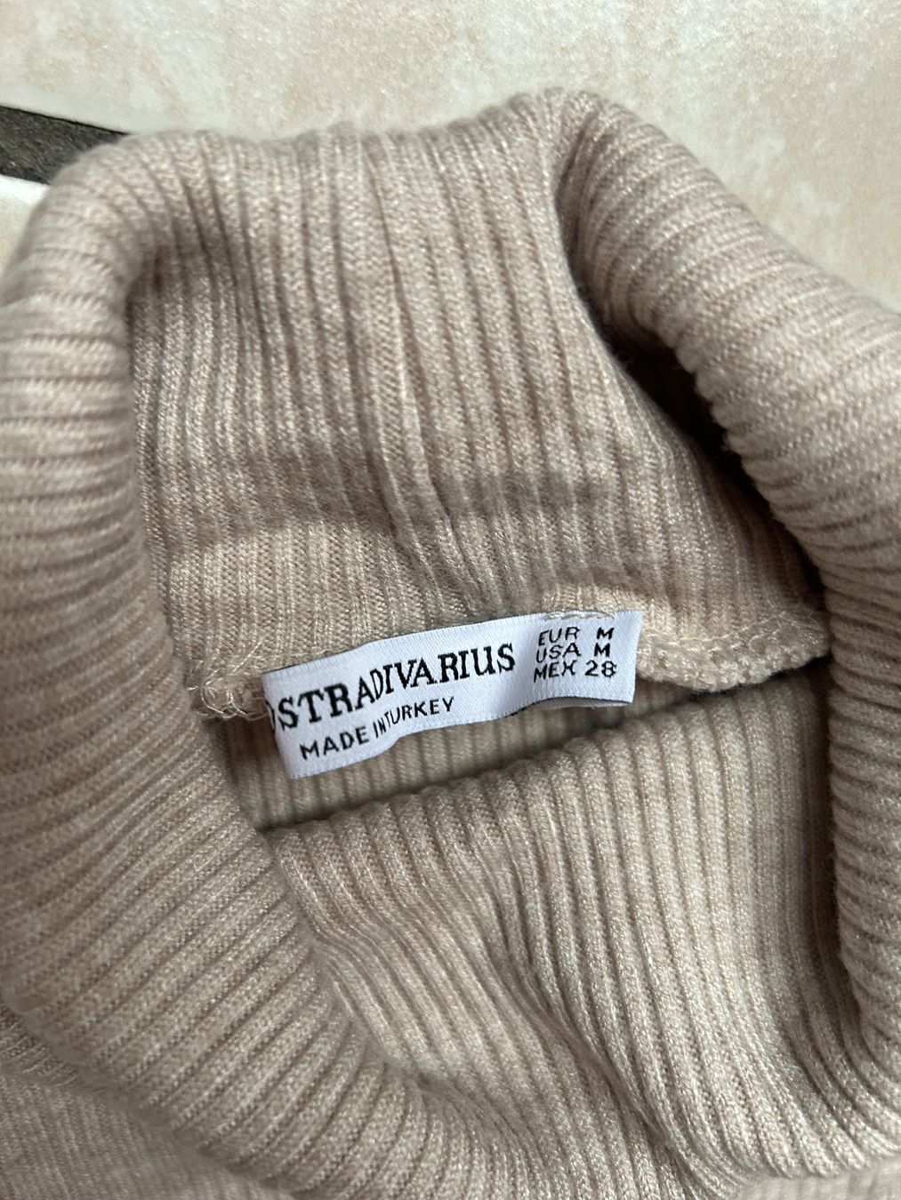Stradivarius Pullover & Sweatshirts: Pull Stradivarius – Gebraucht aus Courrendlin von loko2910 2