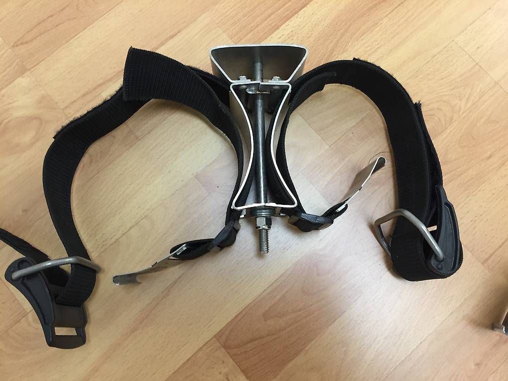 Kletterausrüstungen: Doppelflaschenhalterung – Gebraucht aus Winkel von Flying_high