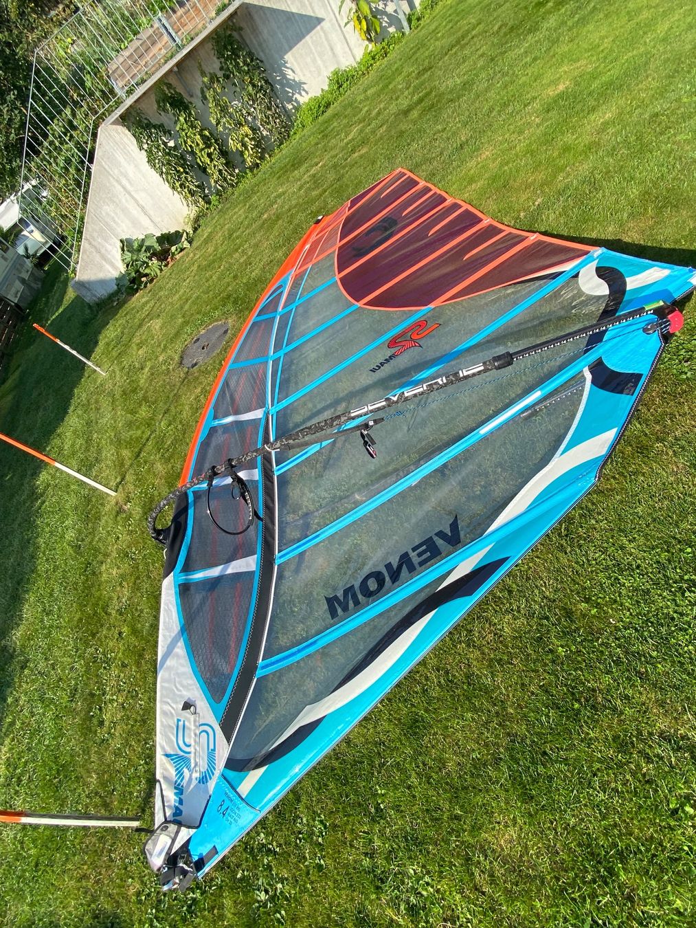 Surf: S2 Maui Venom 8.4 Windsurfsegel – Usato da Weggis venduto da Kari63 9