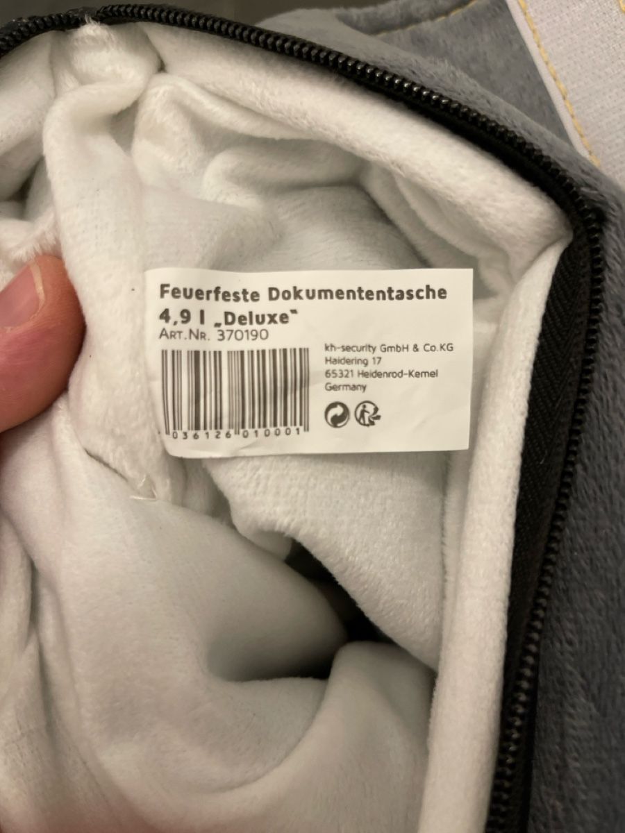Borse: Feuerfeste Dokumententasche 4,9L Deluxe – Usato da Unterkulm venduto da AnoliOccasion 2