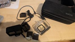 GoPro Hero11 mit Zubehöre & Case, top Zustand 💥