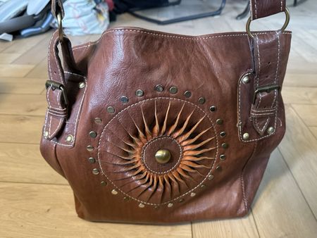 Damen Handtasche braunes Leder mit Sonnenmotiv