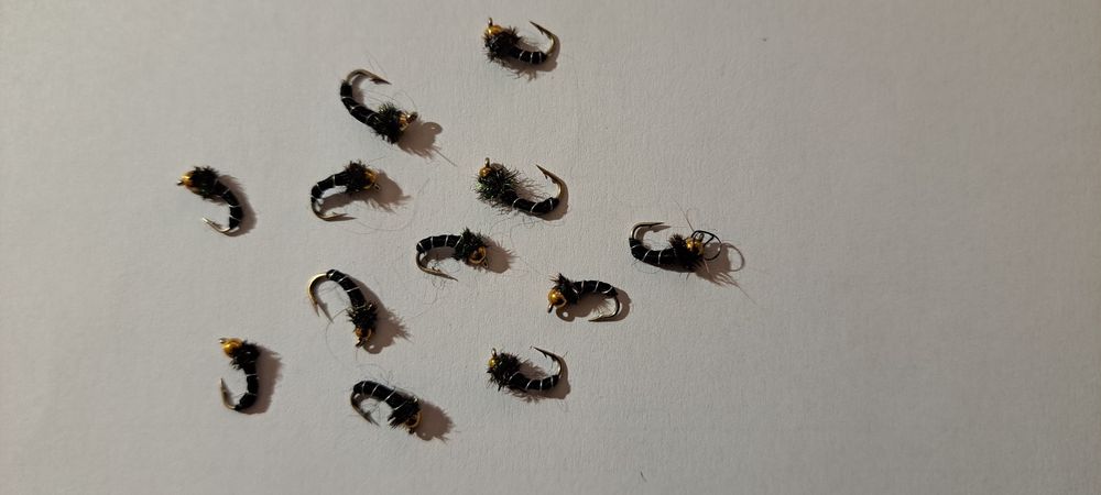 Mosche Per Pesca Acqua Dolce 1 Dozzina (12) Mosche Da Pesca Zebra Midge - Colore Rosso Con Testa Di Perlina, Per Acqua Dolce Zappette Per Motozappa - Foto 12