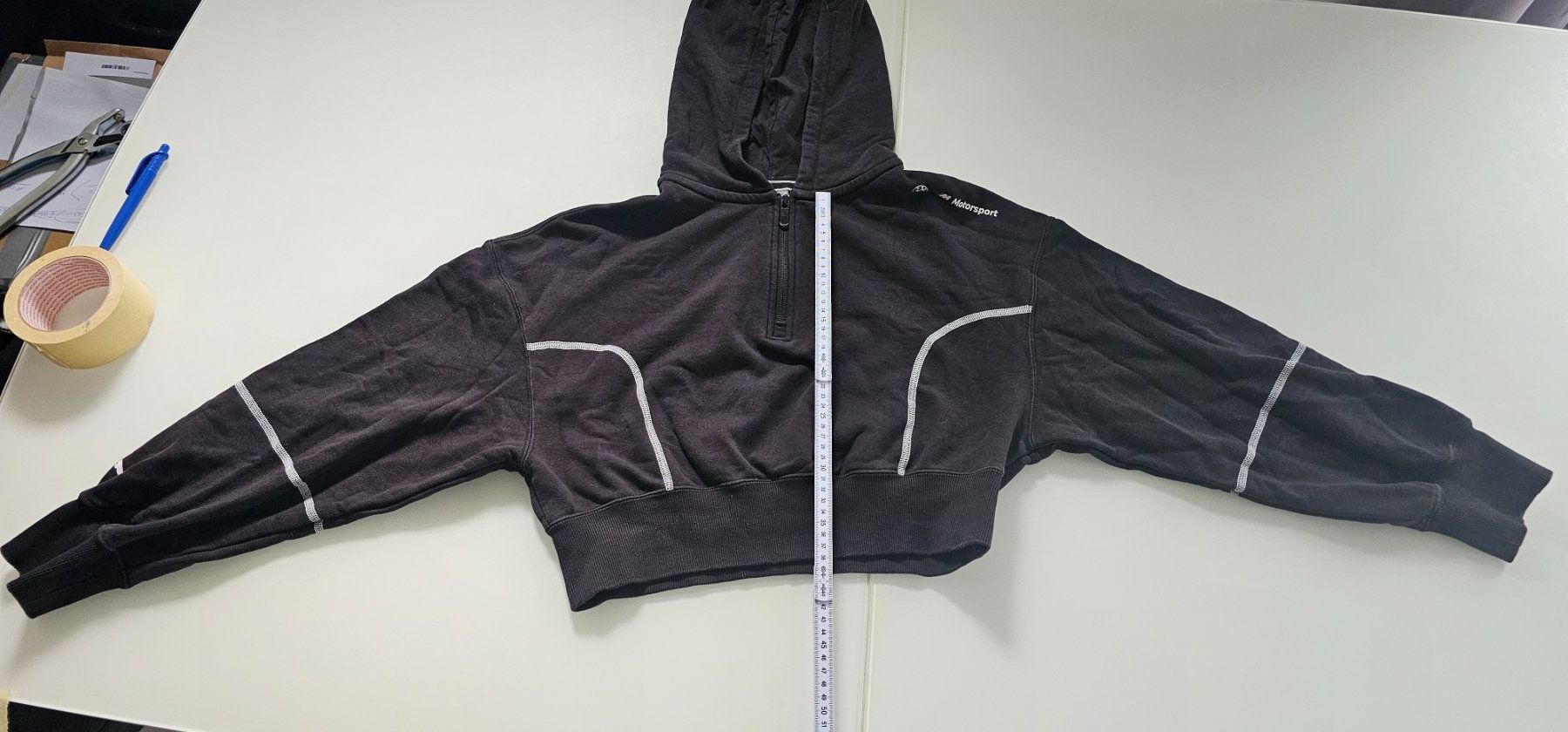 Pulls & Sweat-shirts: Schwarzer Puma / Bmw Pulli, Grösse M – D'occasion à Azmoos par Jadejo