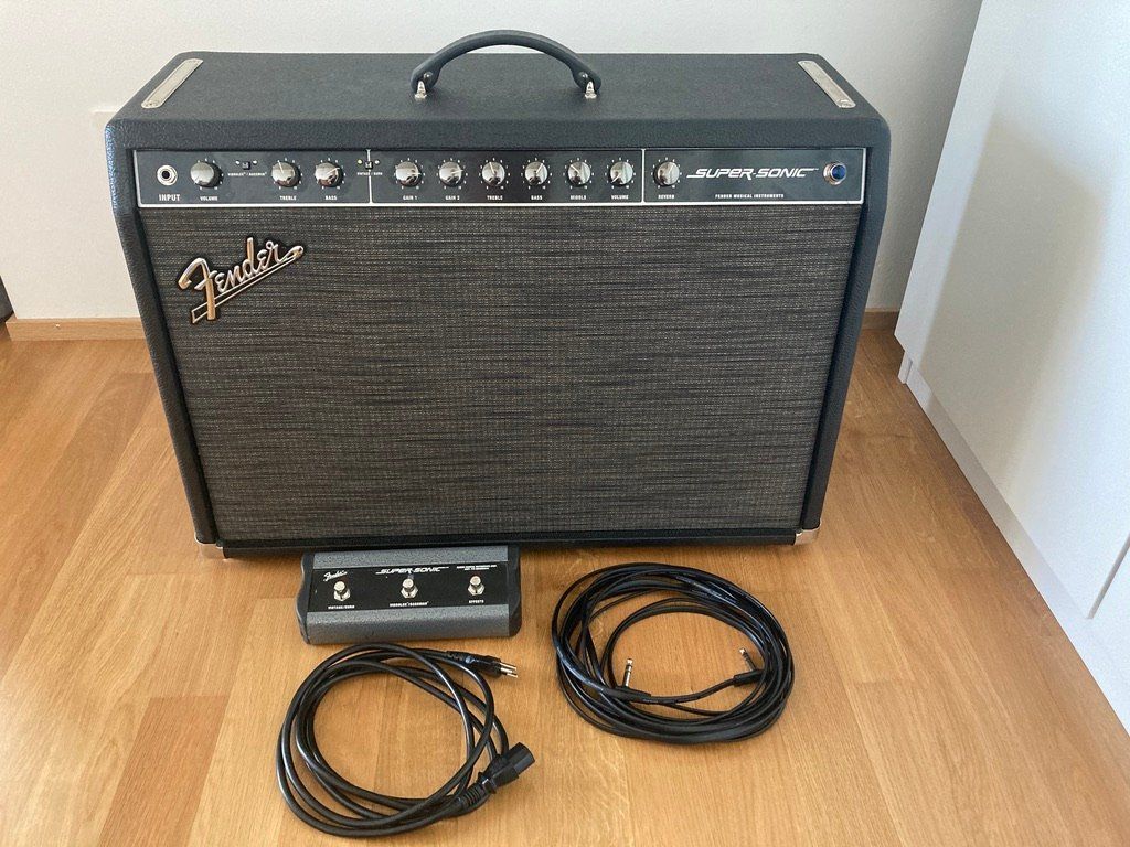 Fender Amplificatori: Fender Super-Sonic Combo 60 Watt – Usato da Basel venduto da ratpicker 1