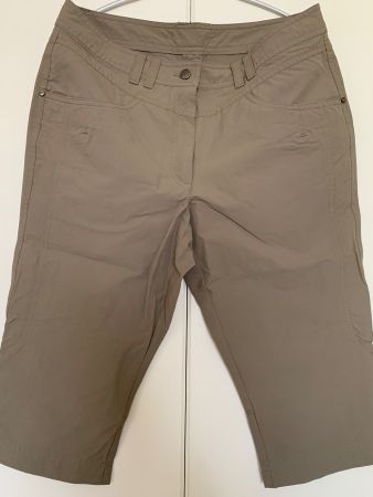 Freizeit - Damen Sporthose beige 3/4 Länge.