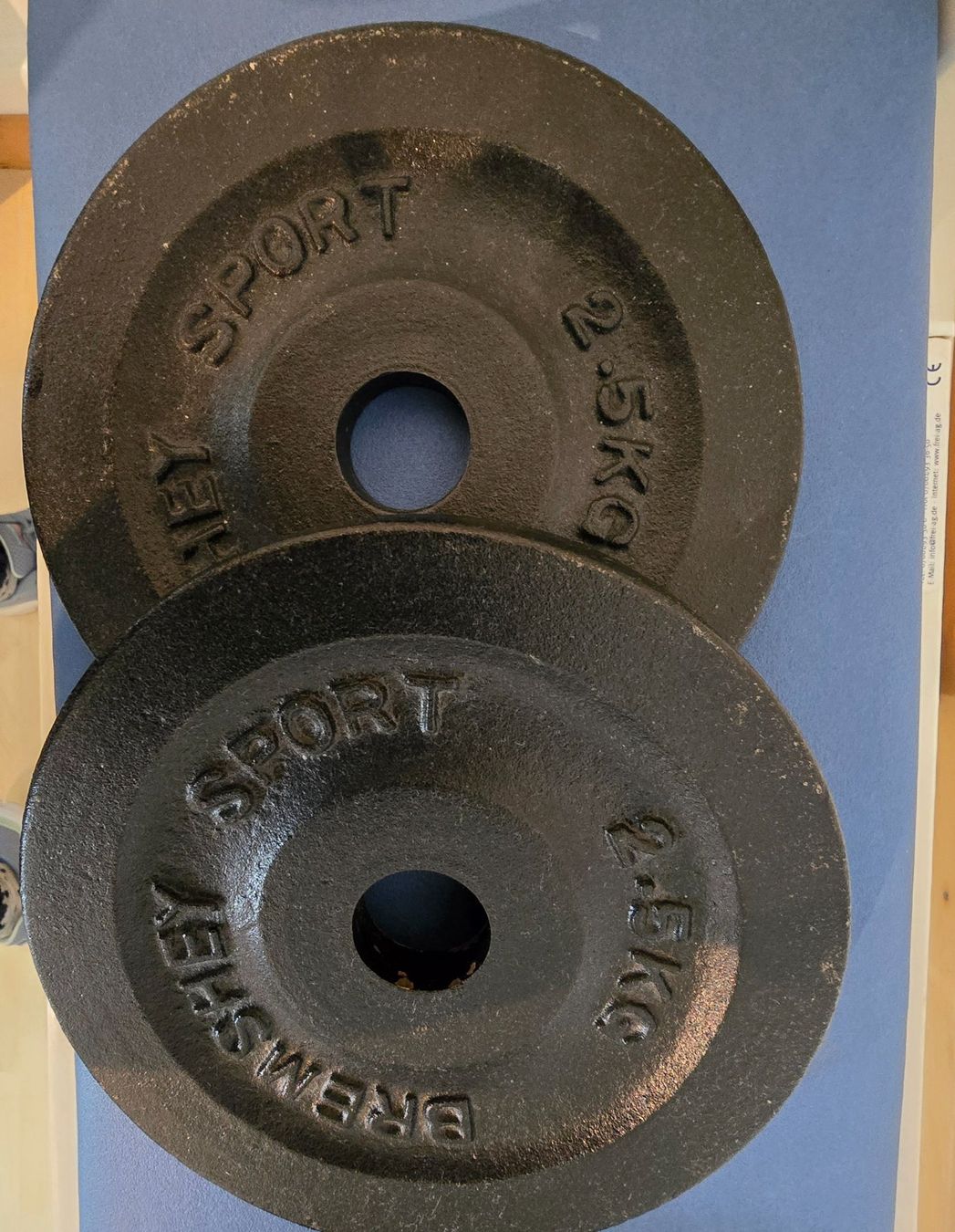 Hometrainer: Hantelbank + Gewichte + Ständer – Gebraucht aus Leibstadt von mel_7rsr 2