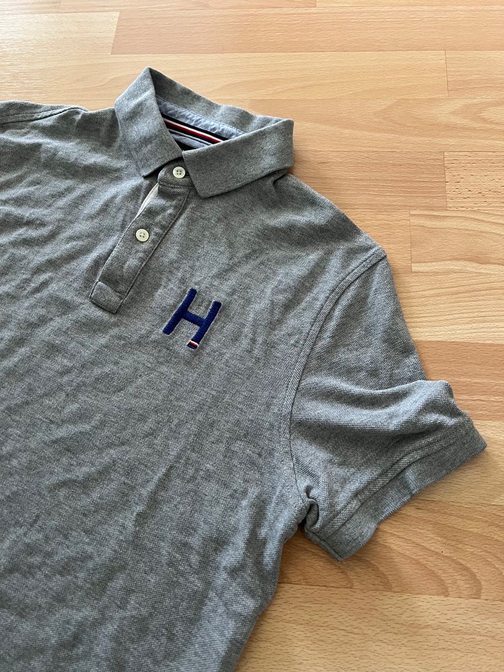 Magliette Polo: TOMMY HILFIGER Poloshirt – Usato da Uetendorf venduto da Stoun 2