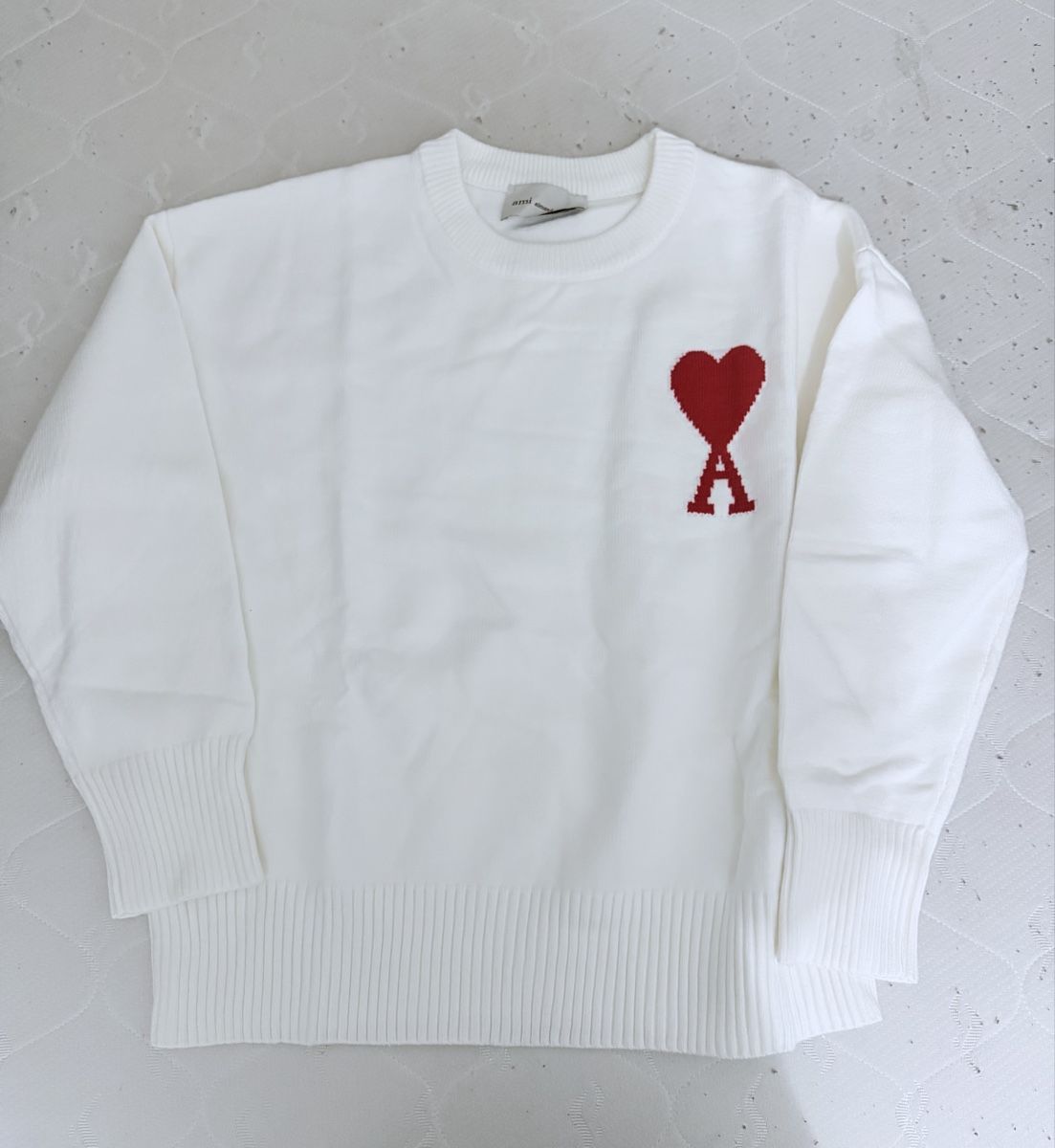 Pullover & Sweatshirts: PULL BLANC AMI PARIS – Neu und originalverpackt aus Grand-Lancy von ter_bvn7
