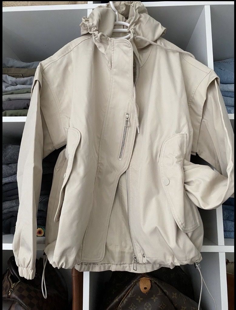 Jacken: tecnical jacke in M – Neu (gemäss Beschreibung) aus adliswil von PRELOVED_ 1
