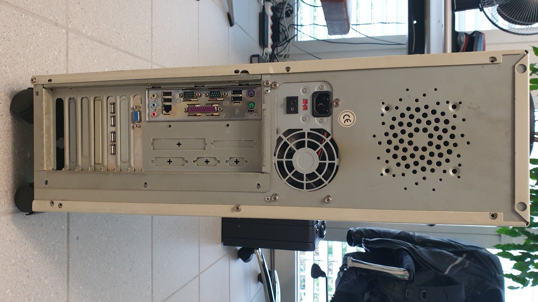 Custodie: BigTower PC – Usato da Stäfa venduto da Supertramp73 4