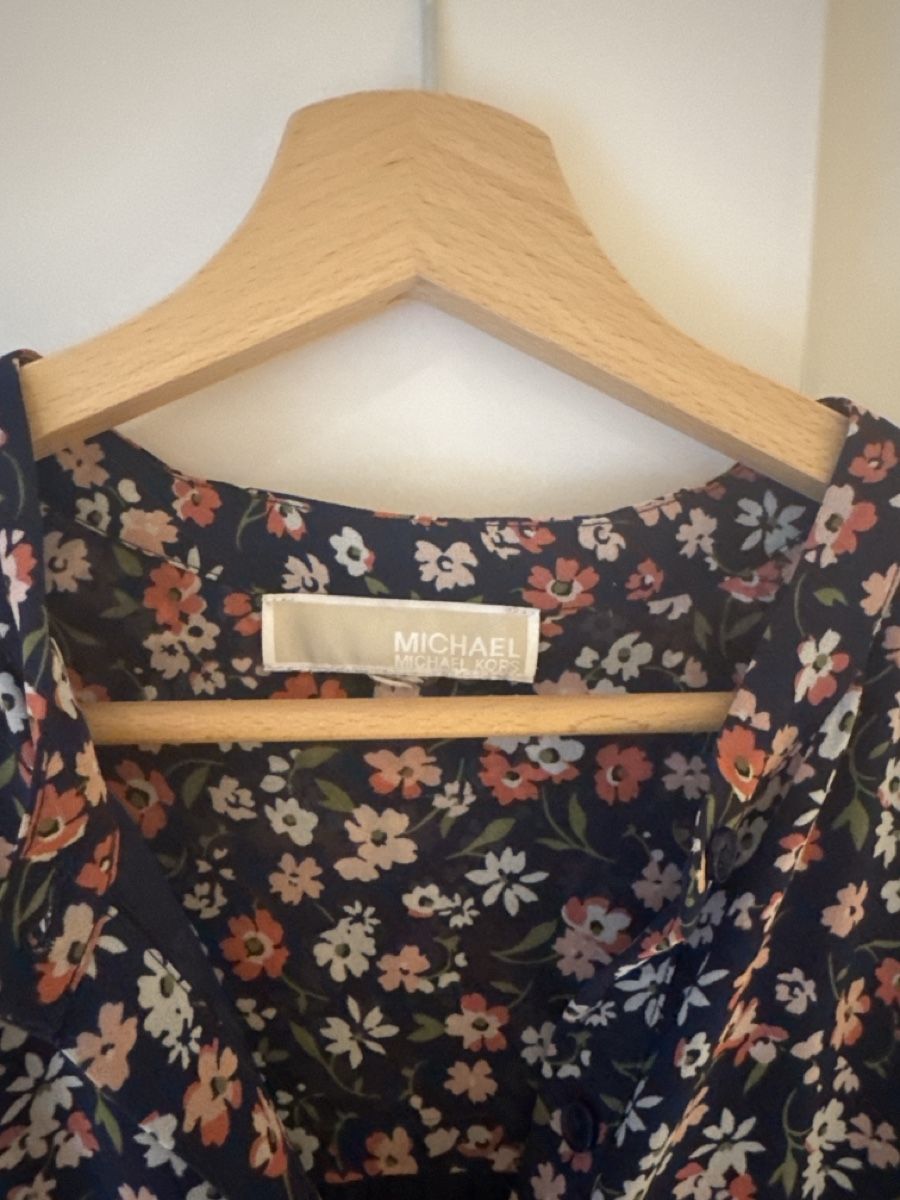 Michael Kors Robes: Kleid Michael Kors Blumenmuster  – D'occasion à Arni AG par goforluxery 1