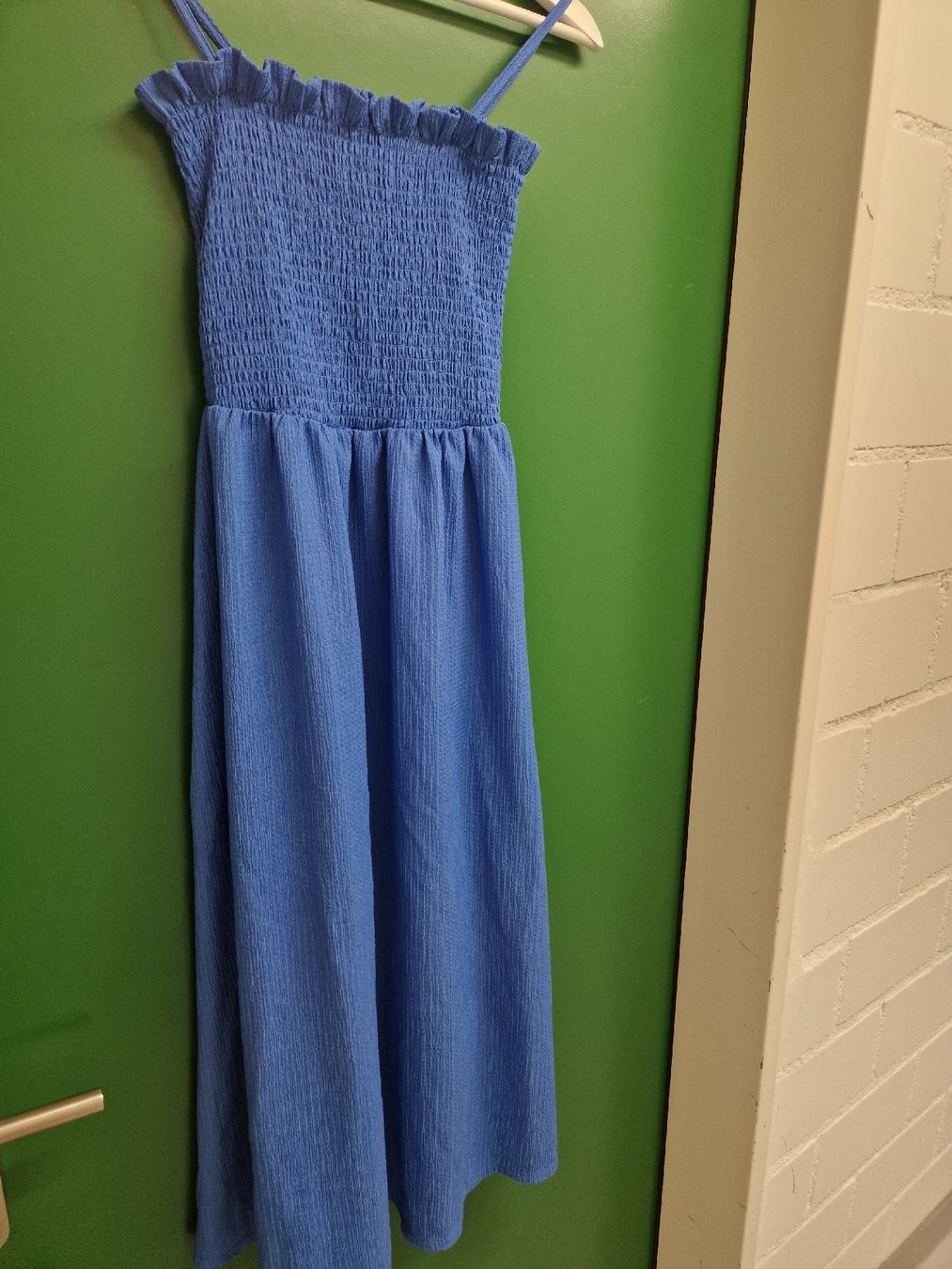 Vestiti: Kleid zu verkaufen – Nuovo (secondo la descrizione) da Luzern venduto da fat_d59v 1