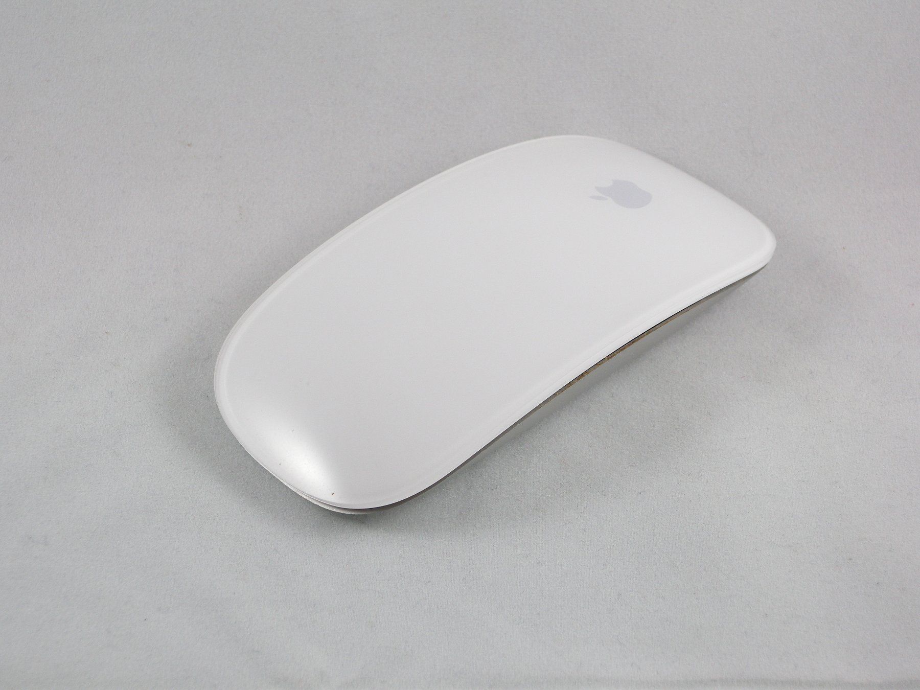 Apple Maus: Apple Magic Mouse ab 1.- – Gebraucht aus Gordola von ludens 1