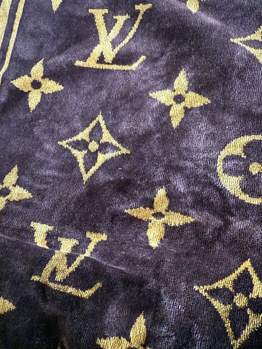 Teli da bagno: Louis Vuitton Strandtuch, monogram, inkl. Box, neuwertig – Usato da Winterthur venduto da Mhaselnuessli 6