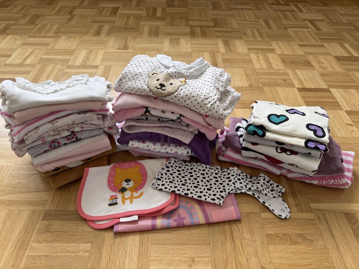 Lotti & Set di vestiti: Kleiderpaket Mädchen, Gr. 74/80 – Usato da Neuwilen venduto da SuCoco