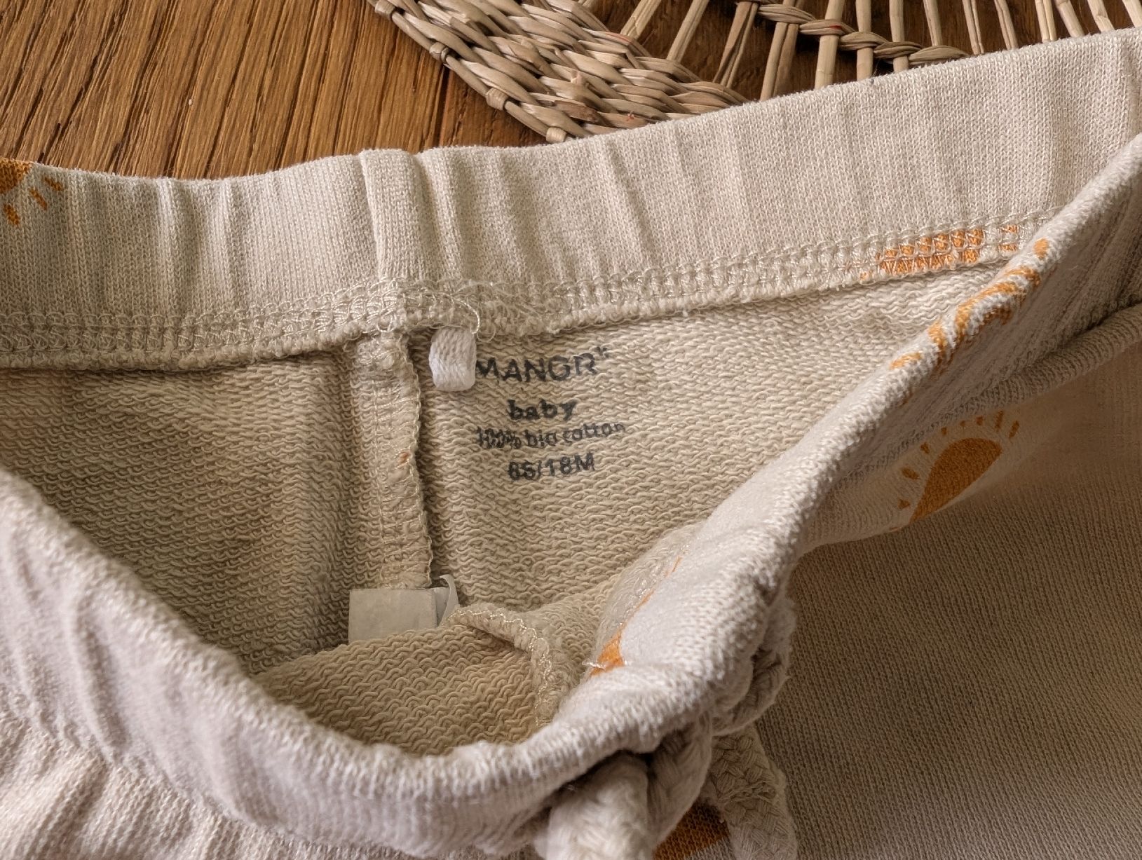 Manor Hosen: 86 Baby Shorts, Beige Sonne – Gebraucht aus Wald ZH von rammyly 1