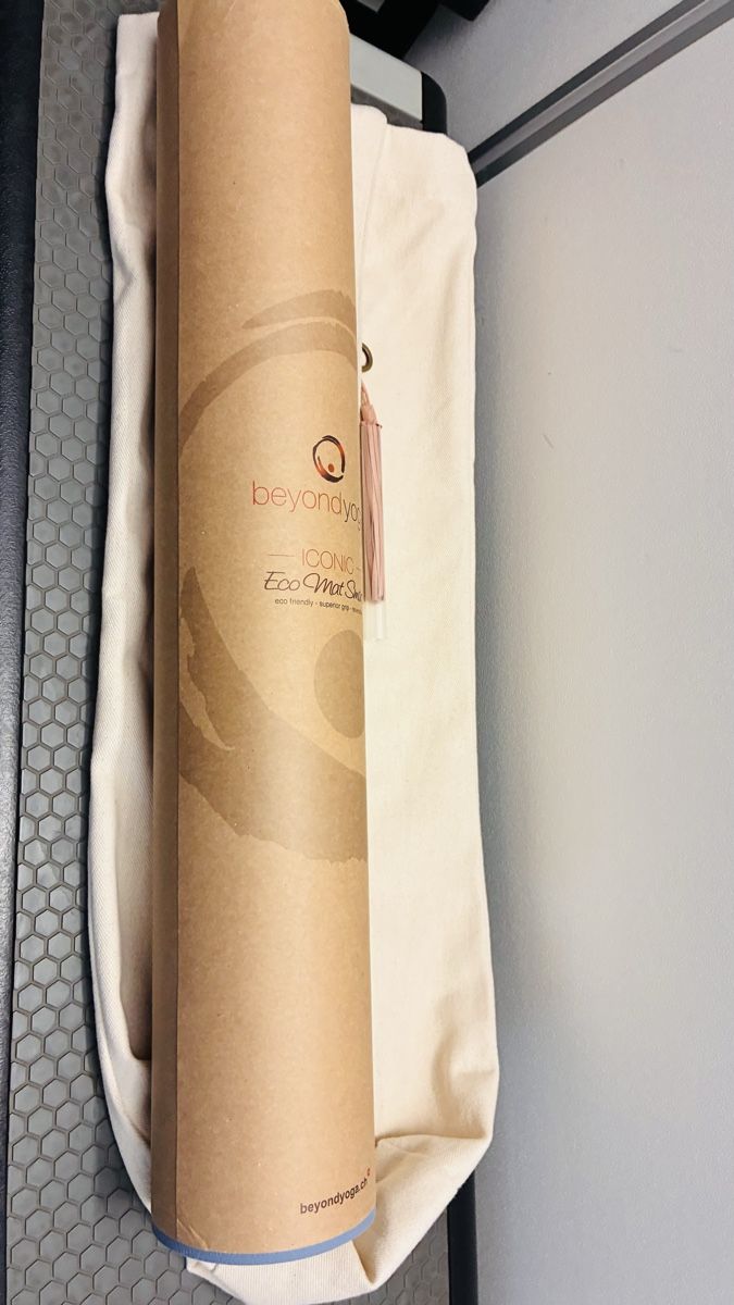 Bodenmatten: Beyondyoga Matte ICONIC Eco Mat neu mit Tasche – Neu und originalverpackt aus Killwangen von Fefy
