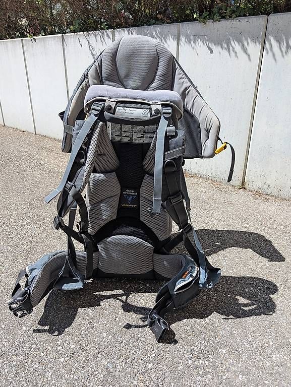 Marsupi portabebè: Porte-bébé, randonnée, kids comforts 3 Deuter  – Usato da Prilly venduto da ver_wml9