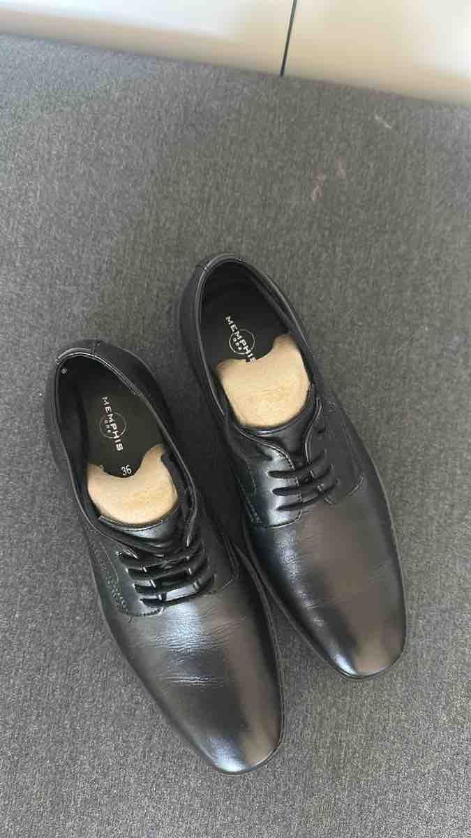 Scarpe da uomo: Memphis Halbschuhe Schwarz Grösse 36 – Usato da Mühlethal venduto da sarah-davide 1