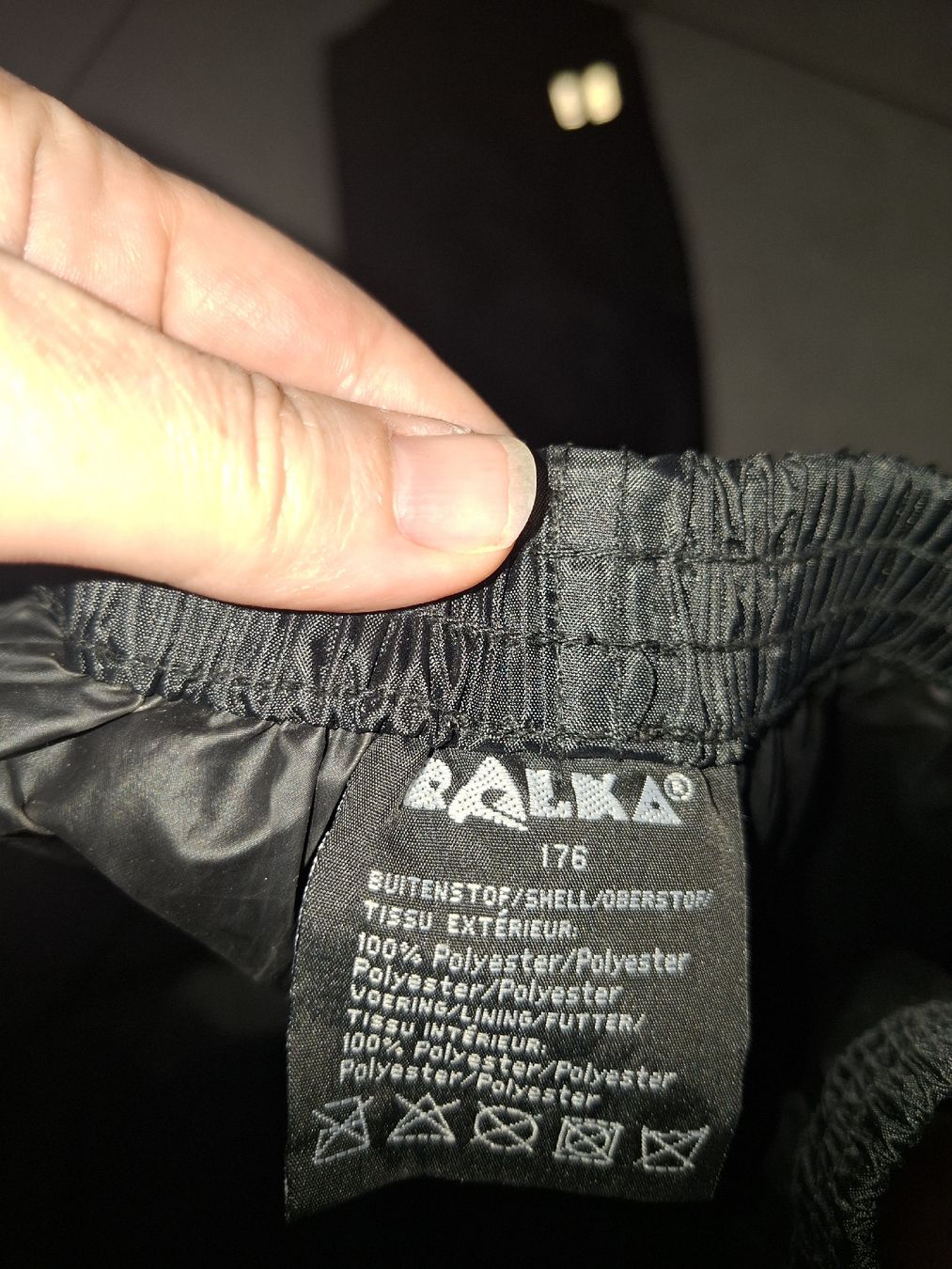 Pantaloni: Regenhose ralka gr 176 – Usato da Thun venduto da Thun67 2