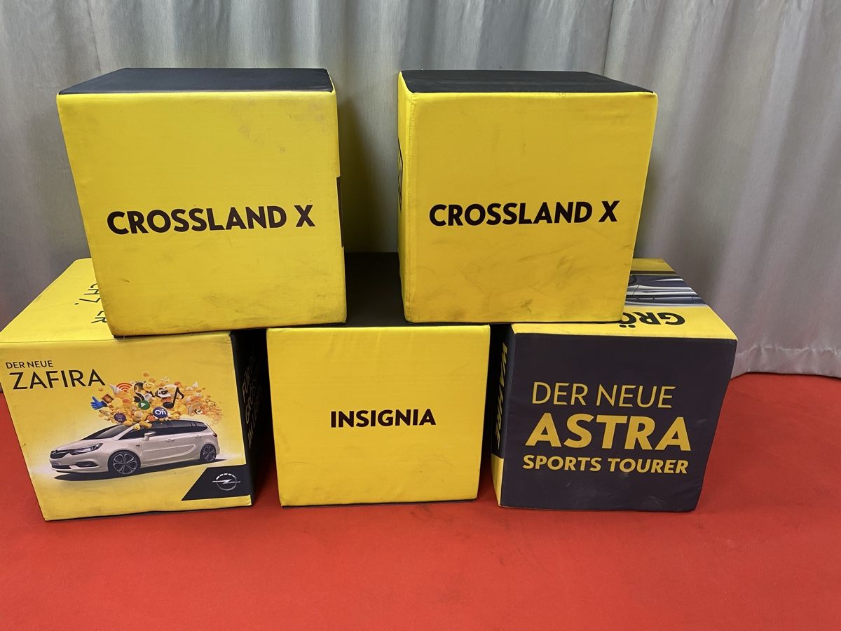 Sgabelli: Opel   5 Sitzwürfel   50x50cm – Usato da Hägglingen venduto da Karin0802 4