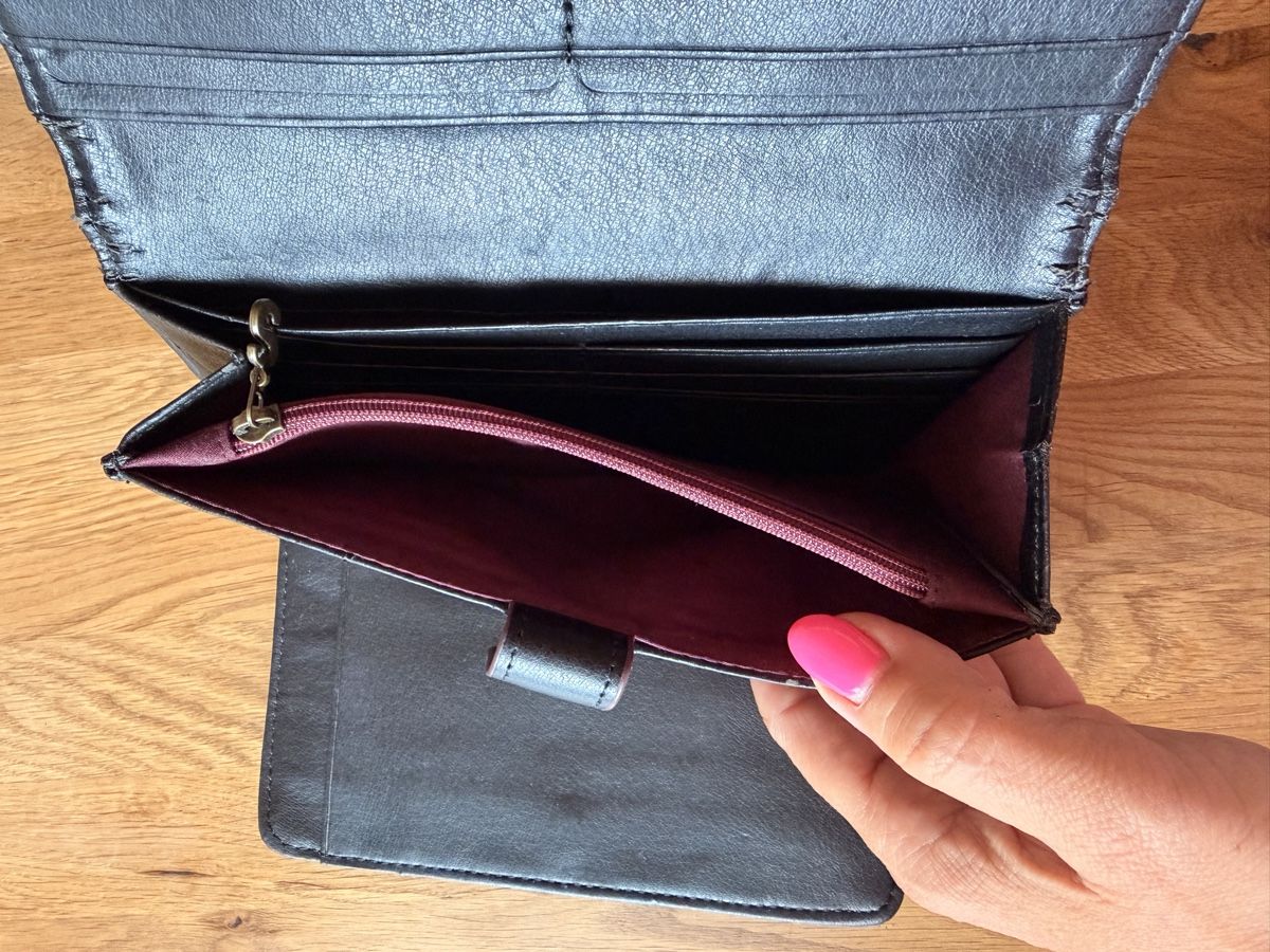 Desigual Portemonnaie: Portemonnaie DESIGUAL – Gebraucht aus Vorderthal von Naja710 8