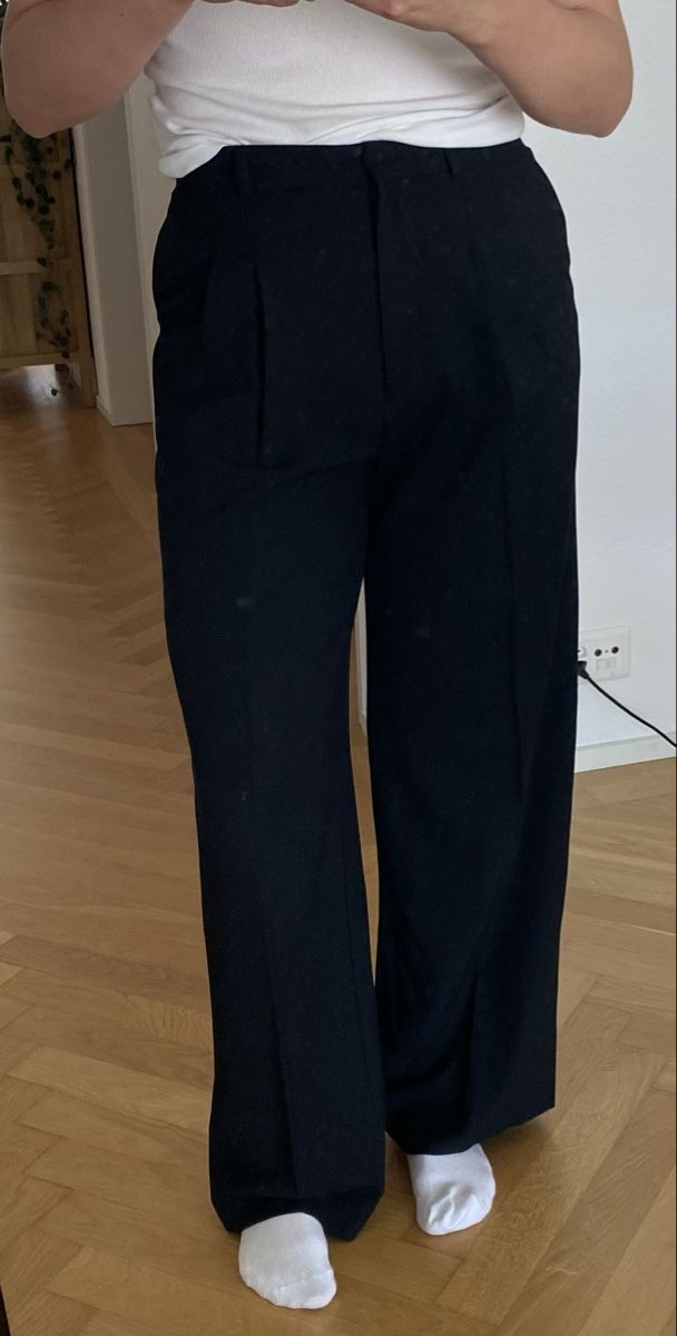 H&M Pantaloni: Wollhose von H&M premium – Usato da Emmen venduto da Linda-Bachmann 4