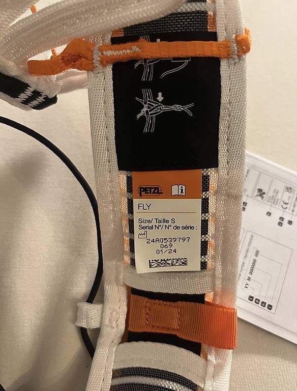 Petzl Attrezzatura da arrampicata: Petzl Fly Klettergurt – Nuovo e nell'imballaggio originale da Untersiggenthal venduto da sab_g27h 3