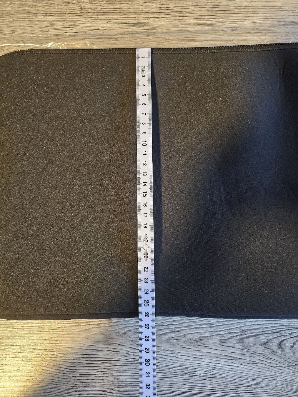Borse: Schwarze Hülle/Tasche/Etui, neu! – Nuovo e nell'imballaggio originale da Hunzenschwil venduto da nudget 3