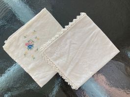 2x zarte, raffinierte Nasentücher bestickt Spitze antik