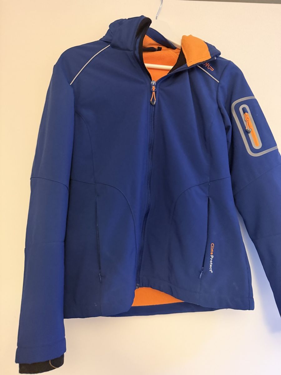 CMP Mäntel: Cmp Softshelljacke in dunkelblau – Gebraucht aus Pfeffingen von hai_9k7w 3