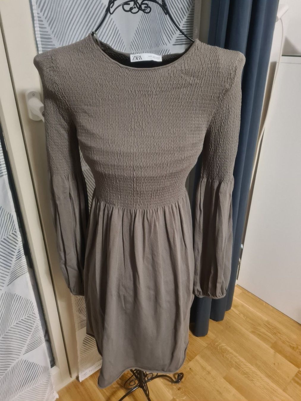 Zara Vestiti: Strick kleid von Zara gr M – Nuovo (secondo la descrizione) da zürich venduto da janjaz