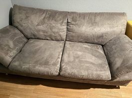  Gepflegtes 2er-Sofa in gutem Zustand 