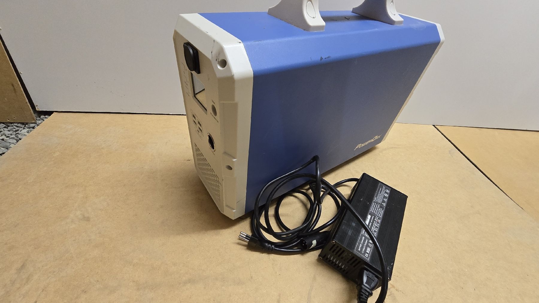 Bluetti Batterie: Powerstation Bluetti Poweroak EB240 – Usato da Lenzburg venduto da cameleoncolor 1