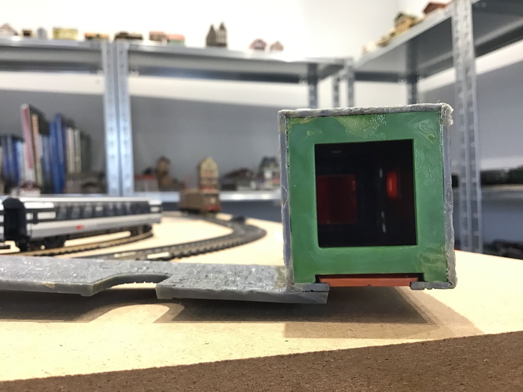 Modellini di ferrovie: Modellbahn SCHLOSSTURM mit Mauer, – Usato da Männedorf venduto da Spezial-Modelle 3